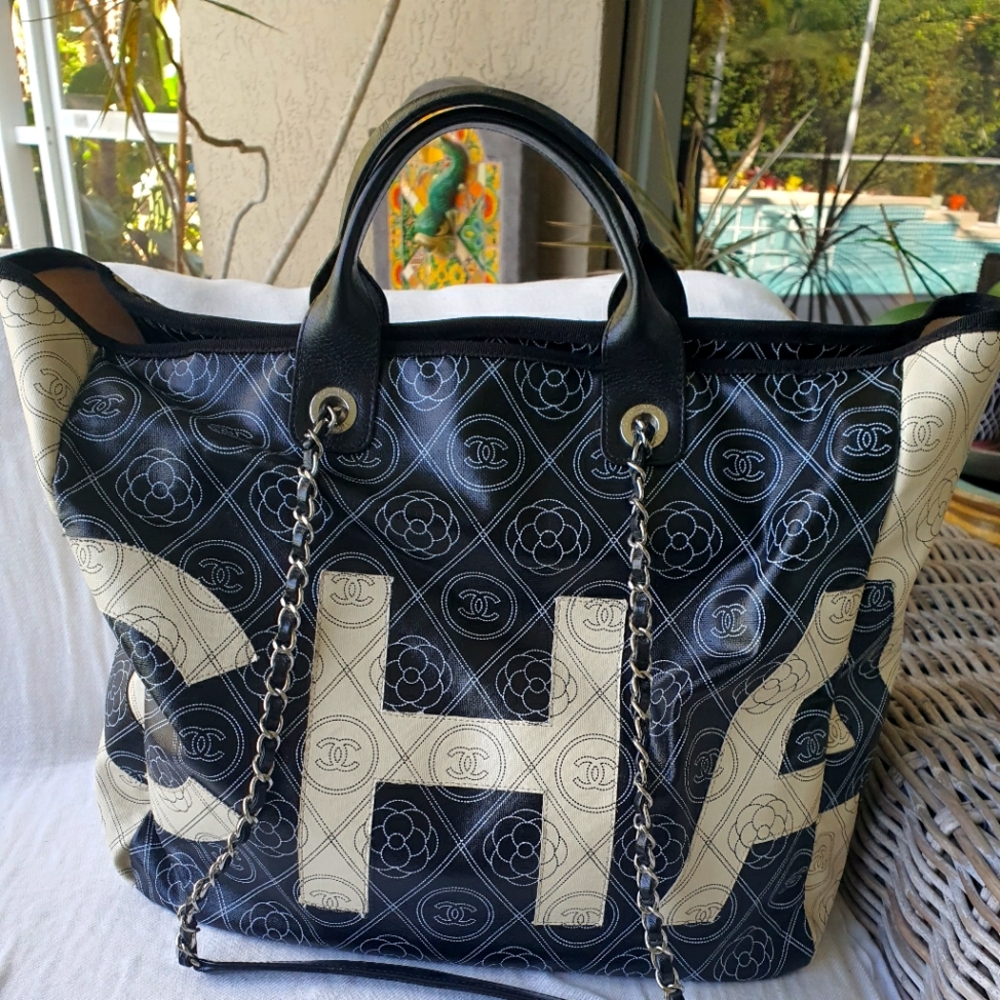 CHANEL Black and Cream Tote Bag